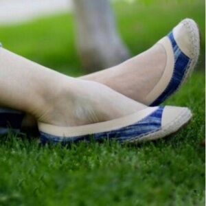 YOSI SAMRA FOLDABLE FLATS . Size 9 . Perfect everyday shoes. New
